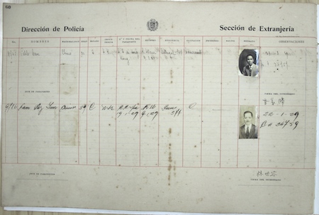 An early 20th century form shows entries for two Chinese immigrants to Peru